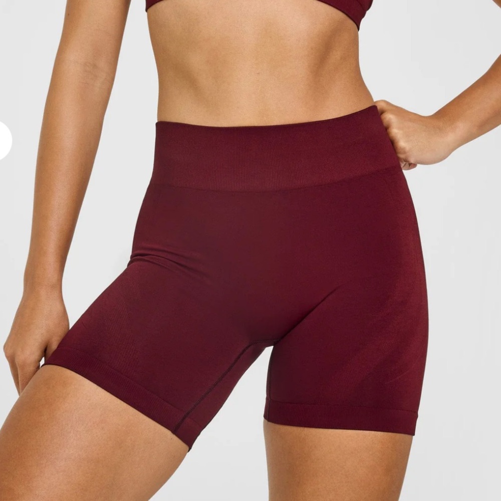 Effortless Seamless Shorts with White Logo